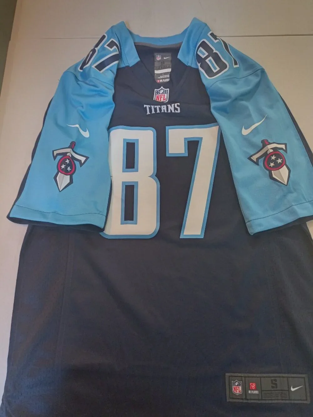 Rare Nike On Field Eric Decker Tennessee Titans NFL Football Jersey Adult Small - Picture 6 of 7